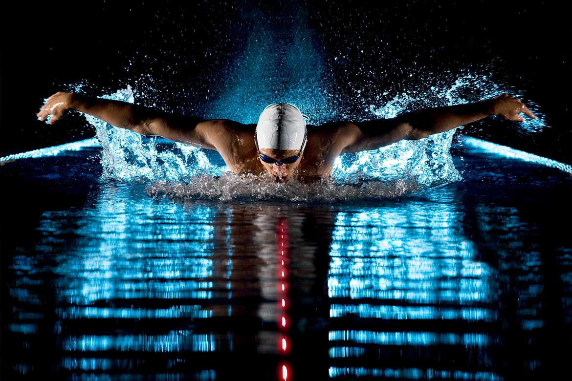 Virtuell svømmetrener - It's time to swim faster follow the lights!