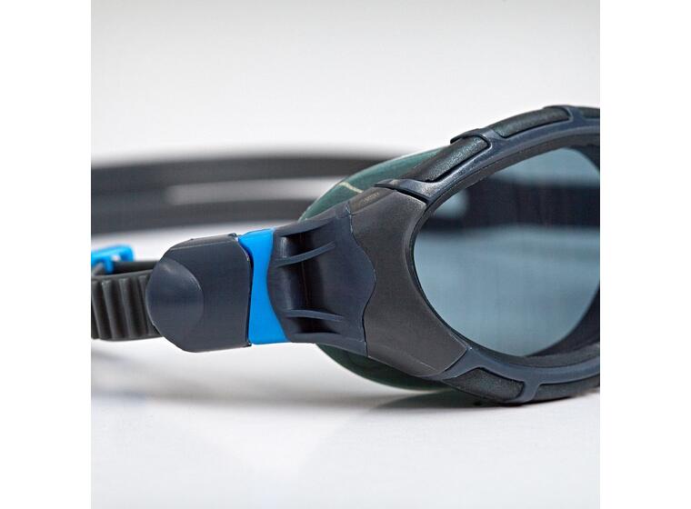 Predator Flex Svømmebrille S-M Zoggs | Sotet linse | Small Fit 