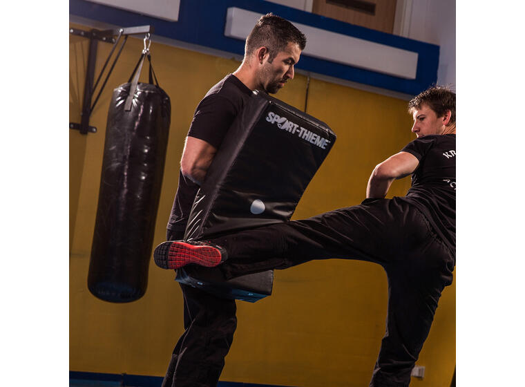 Punch Pad Curve 75x35x15 cm Kurvet slag/sparke-pute til kampsport 