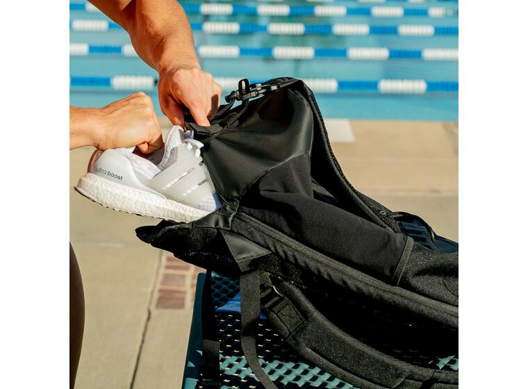 Finis Rival Swim Backpack Ryggsekk 32 L Svart | Svømmesekk | Svømmebag 