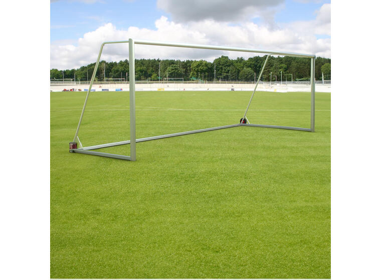 Fotballmål 7,32x2,44 m helsveiset 11'er mål | Oval profil | Med hjul 