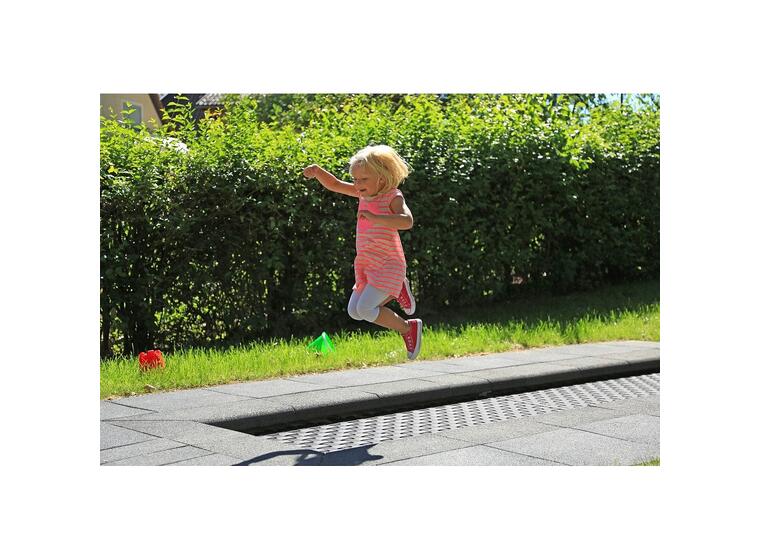 Nedfelt trampoline Kids Track 6m Til offentlige lekeplasser 
