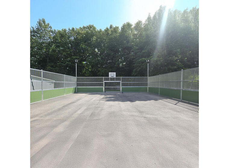 Multibane Arena Pro Plus 10 x 7 m Værbestandig utendørsanlegg 