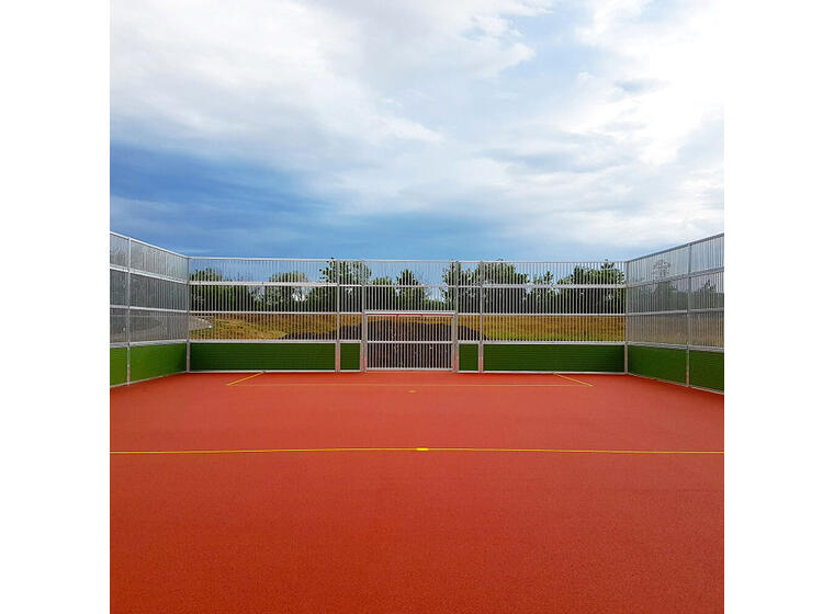 Multibane Arena Pro Plus 10 x 7 m Værbestandig utendørsanlegg 