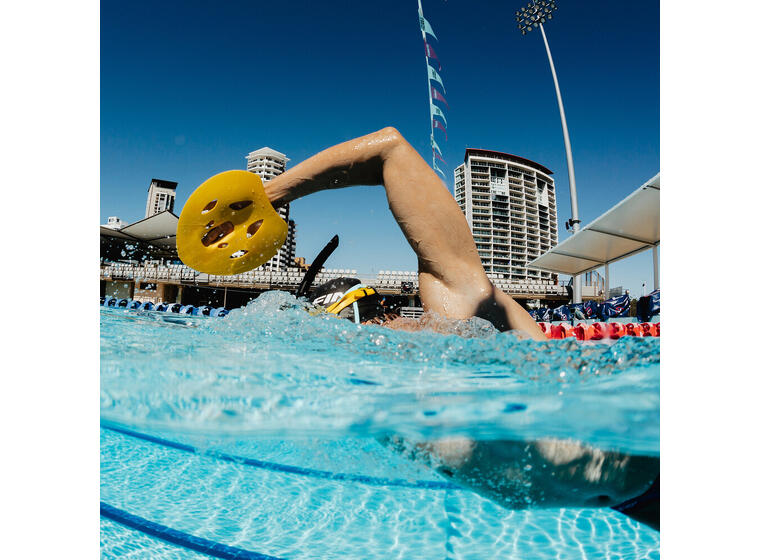 FINIS Manta Paddles L Strapless Swimming Paddles 