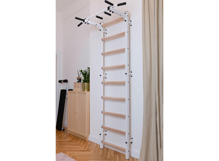Ribbevegg BenchK 311W Hvit Med fastmontert pull-up stang 