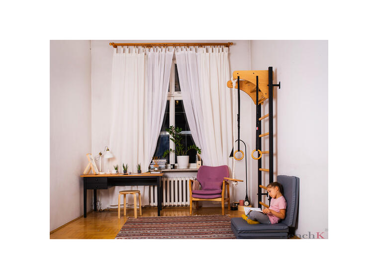 Ribbevegg BenchK 212B Svart Pull-up | turnringer | husketallerken 