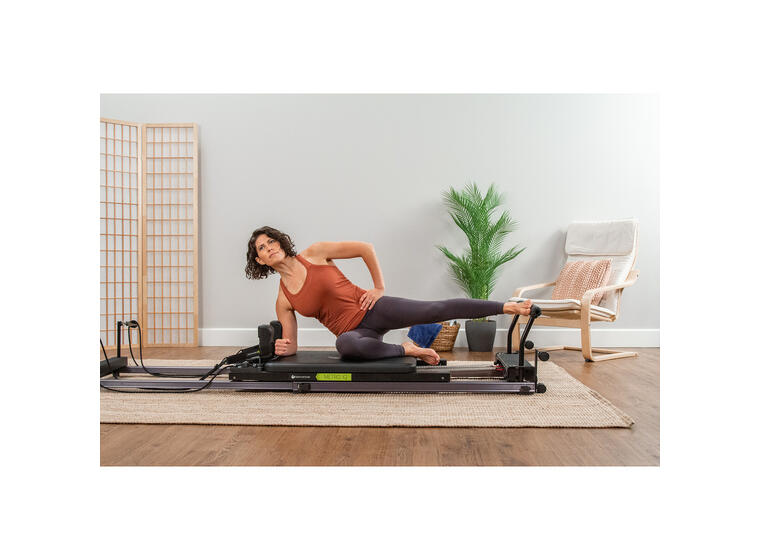 Pilates Reformer Metro IQ Vertikal Pilatesbenk for hjemmetrening 