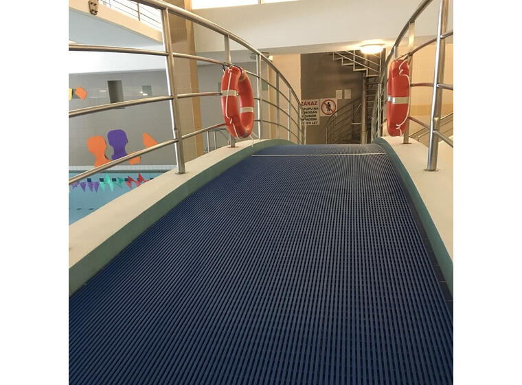 Sklisikker Våtromsmatte Heronrib 10 x 1 m | Blå 