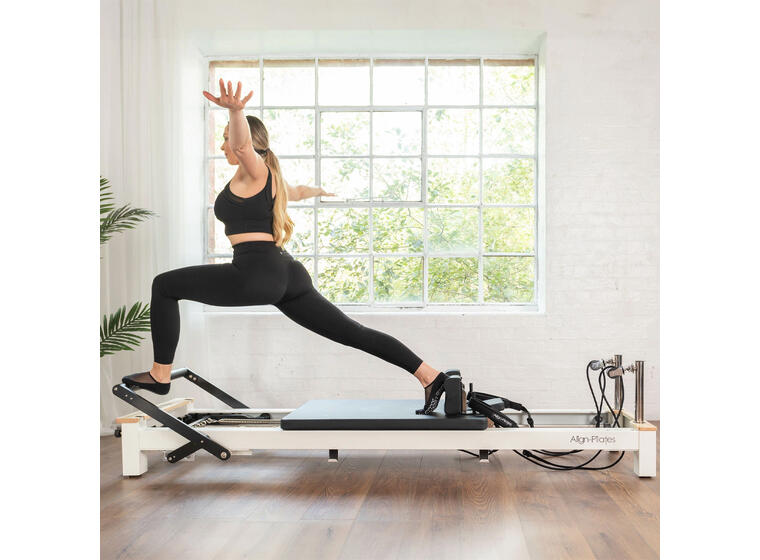 Pilates Reformer C8-S Pro For treningssenter og pilatesstudio 