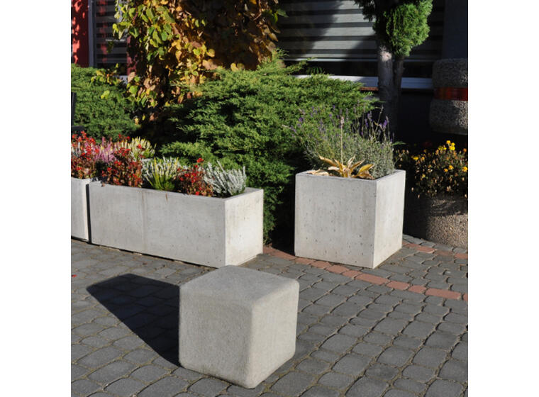 Betongsøyle 32x32x32 cm For avgrensning av parkeringsplasser m.m 