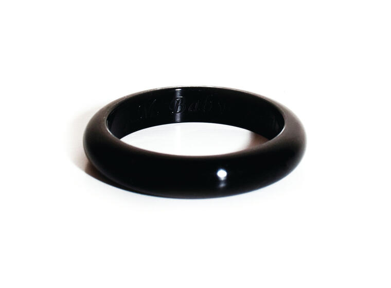 Tyggesmykke armring sort 