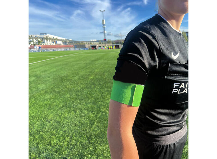 Armbind dommer NFF Grønn Med borrelås | uten trykk 