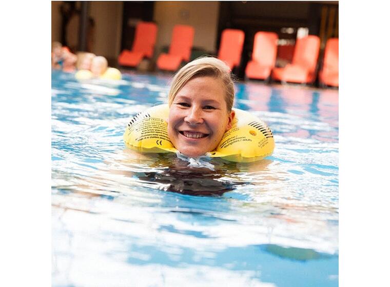 Svømmekrage til barn og voksen Schwimmi oppblåsbar svømmekrage 