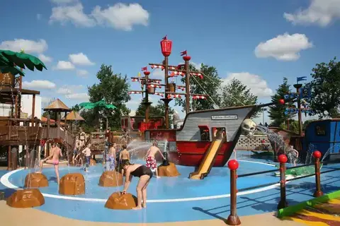 Aquadrolics Vannattraksjoner Vannparker