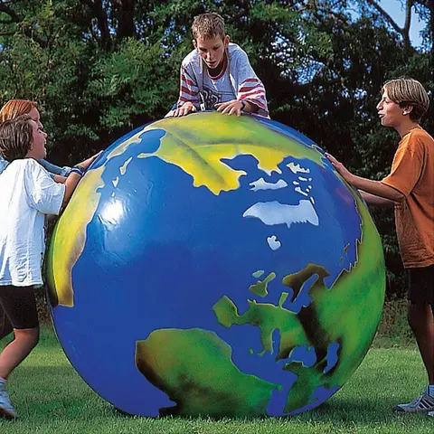 Togu Globusball Stor ball som ser ut som jordkloden