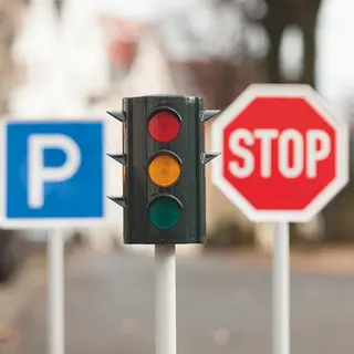 Trafikkopplæring Trafikkskilt og trafikklys