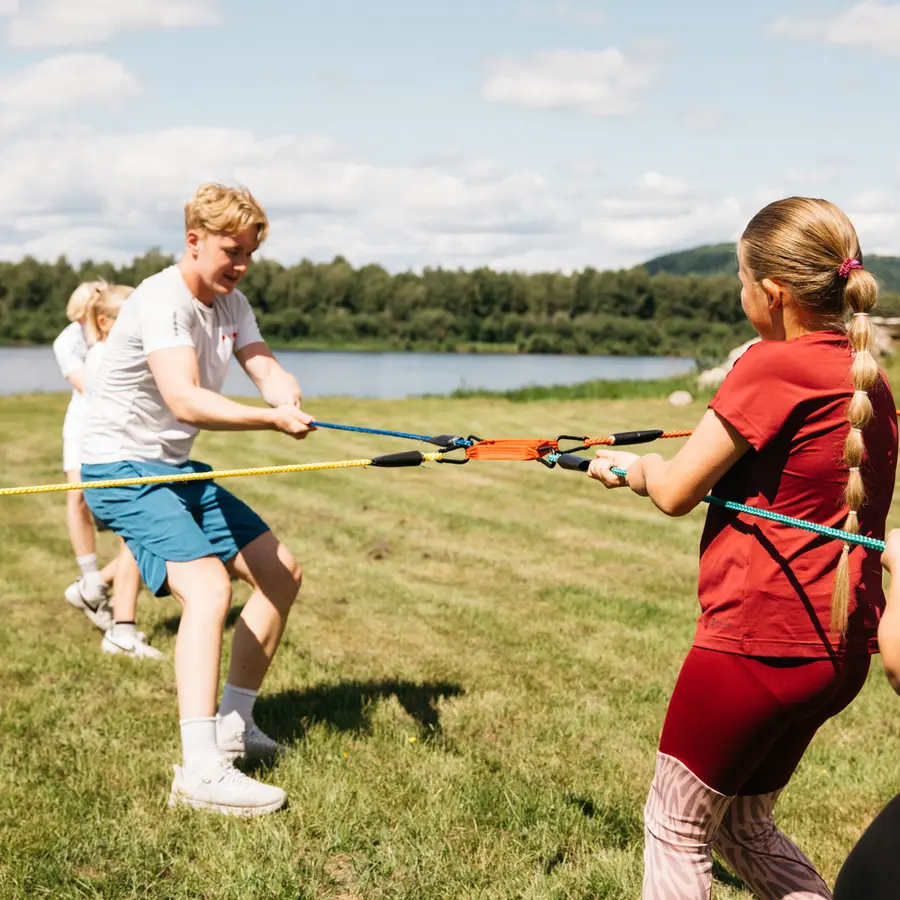 Tug O war Drakamptau med ring 