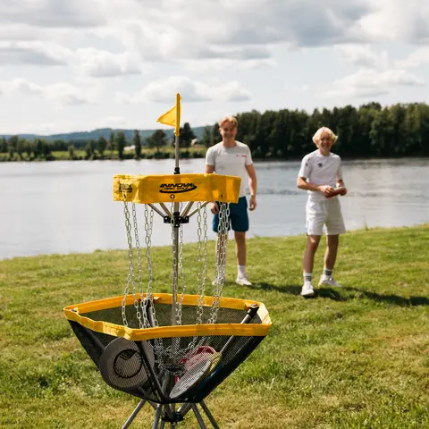 Discgolfkurv Innova Traveler Portabel frisbeegolfkurv | Ass. farger