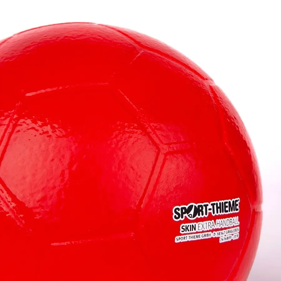 Softball Skin Extra Håndball 15 cm Skumball med PU-trekk rød 