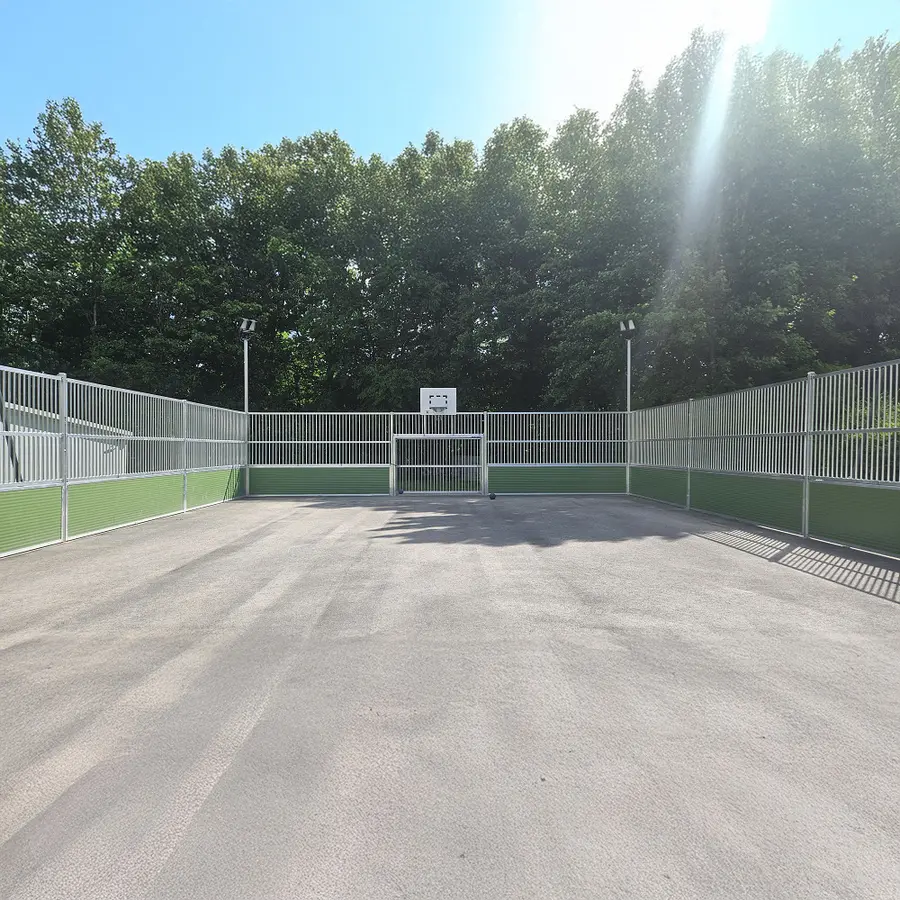 Multibane Arena Pro Plus 10 x 7 m Værbestandig utendørsanlegg 