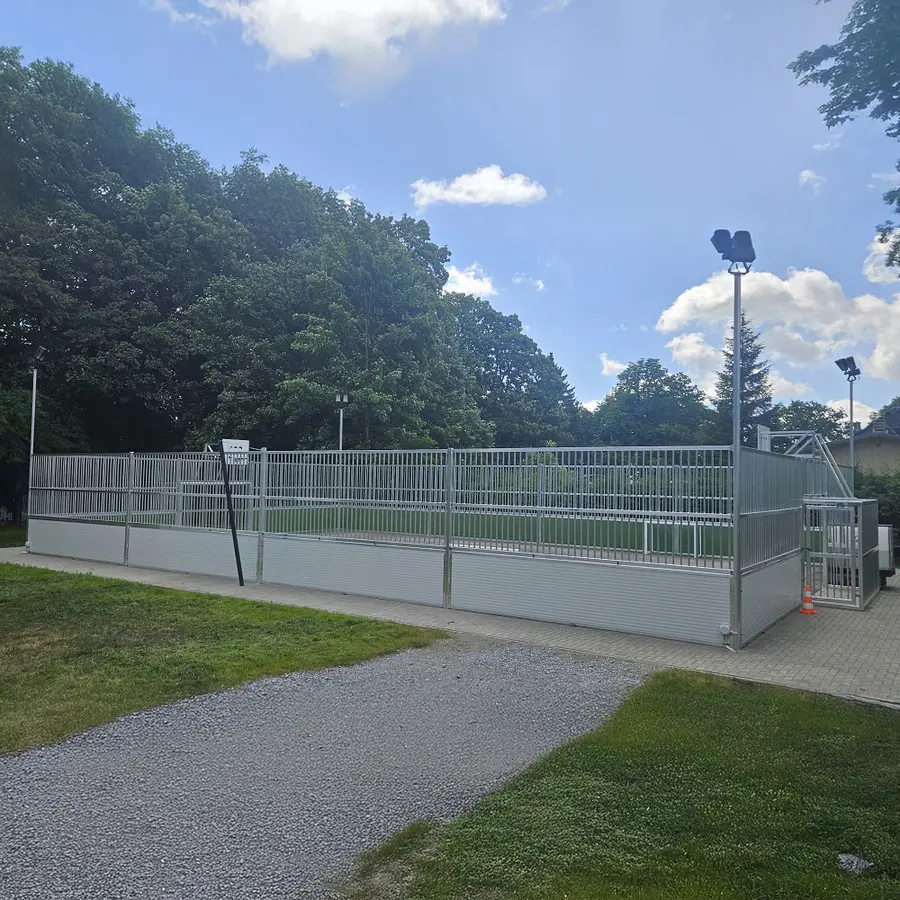 Multibane Arena Pro Plus 10 x 7 m Værbestandig utendørsanlegg 