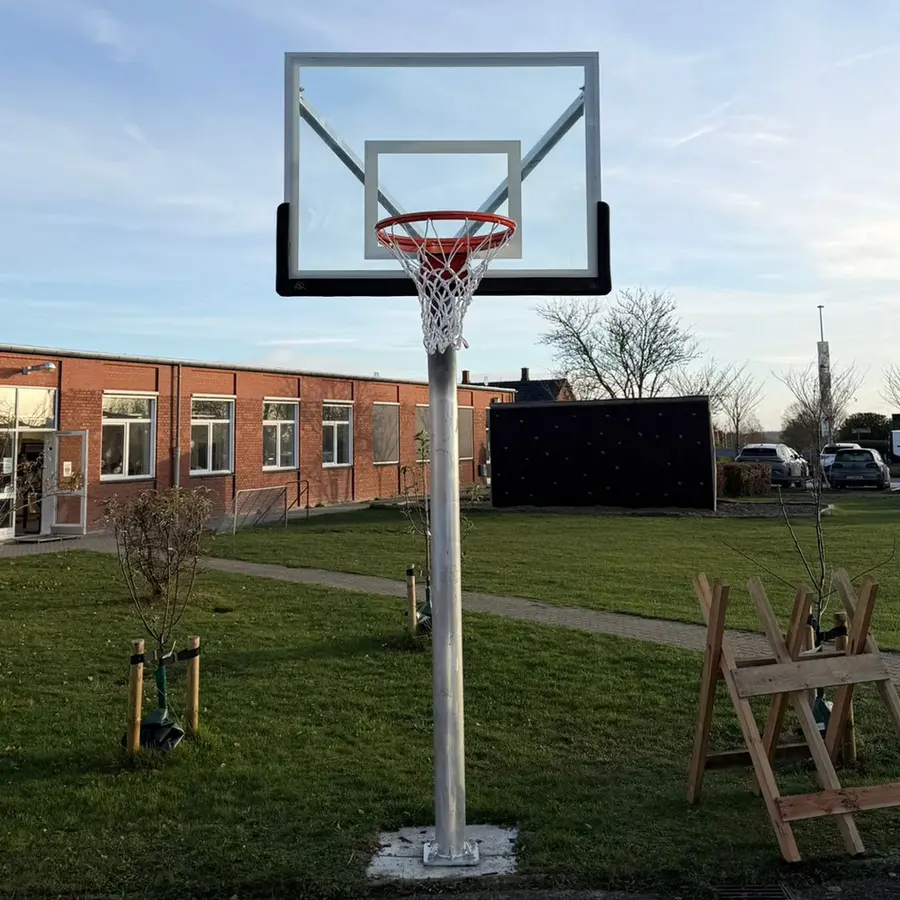 Basketballstativ Klubben Street Fastmontert | Til skolegården 