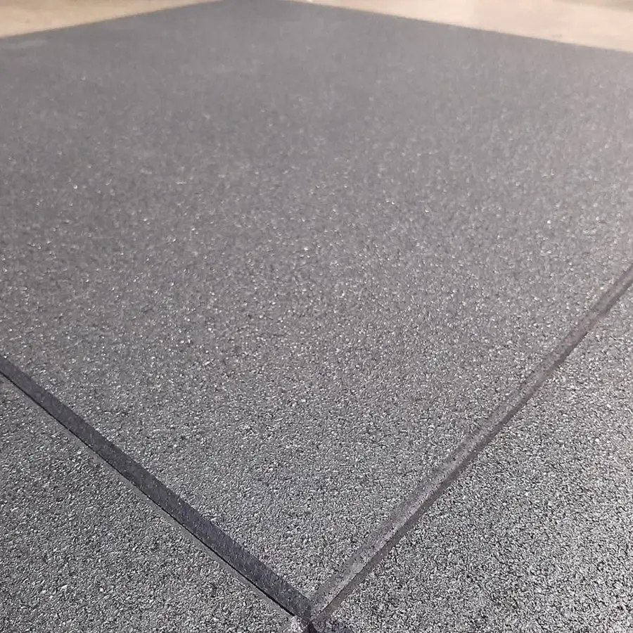 Treningsgulv - 15 mm 100 x 100 cm gummifliser til gymgulv 