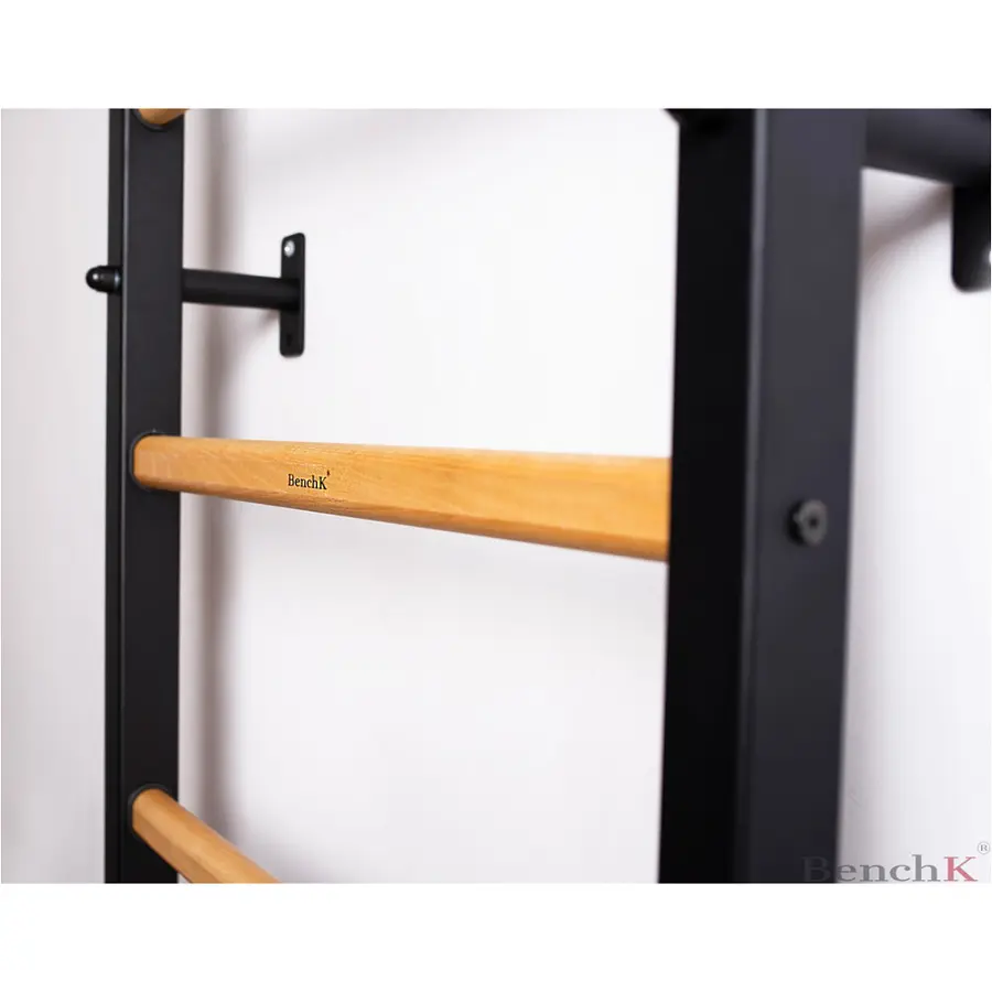 Ribbevegg BenchK 311B Svart Fastmontert pull-up stang 