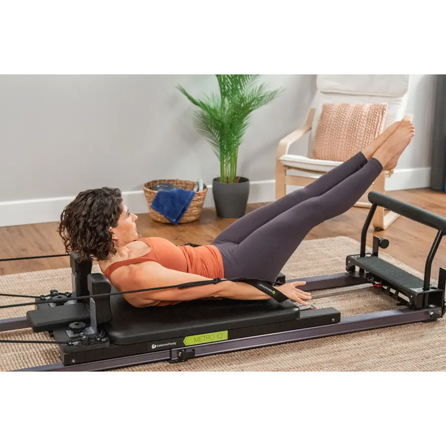 Pilates Reformer Metro IQ Horisontal Pilatesbenk for hjemmetrening 