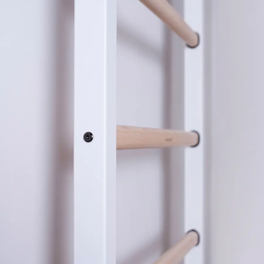 Ribbevegg BenchK 412 Hvit Pull-up | turnringer| husketallerken 