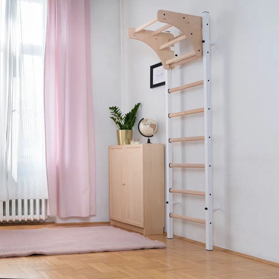 Ribbevegg BenchK 211W Hvit Pull-up stativ 