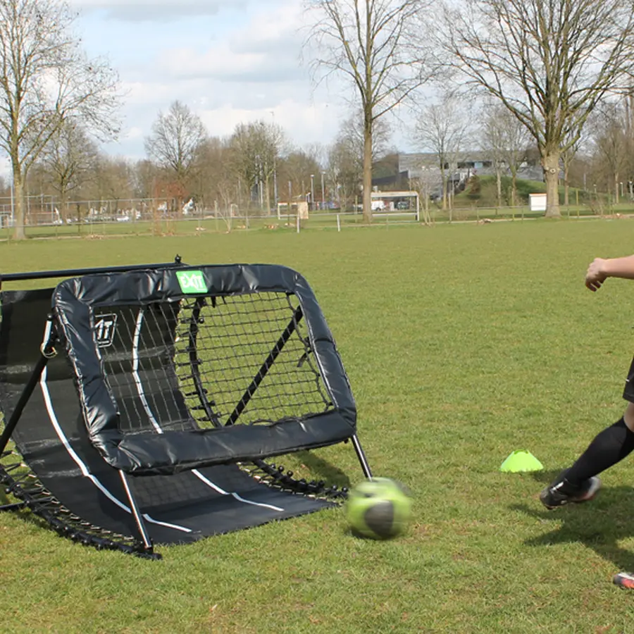 EXIT Kickback Fotball Rebounder 124x90cm | Skudd | Fotballvegg 