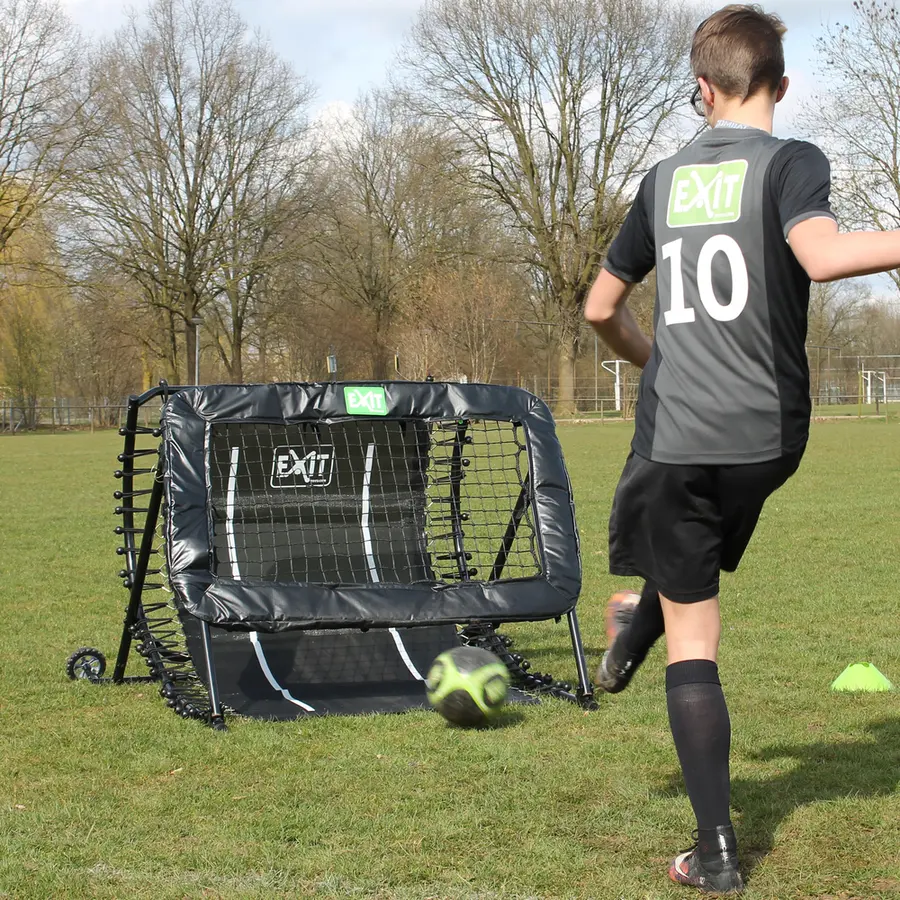 EXIT Kickback Fotball Rebounder 124x90cm | Skudd | Fotballvegg 