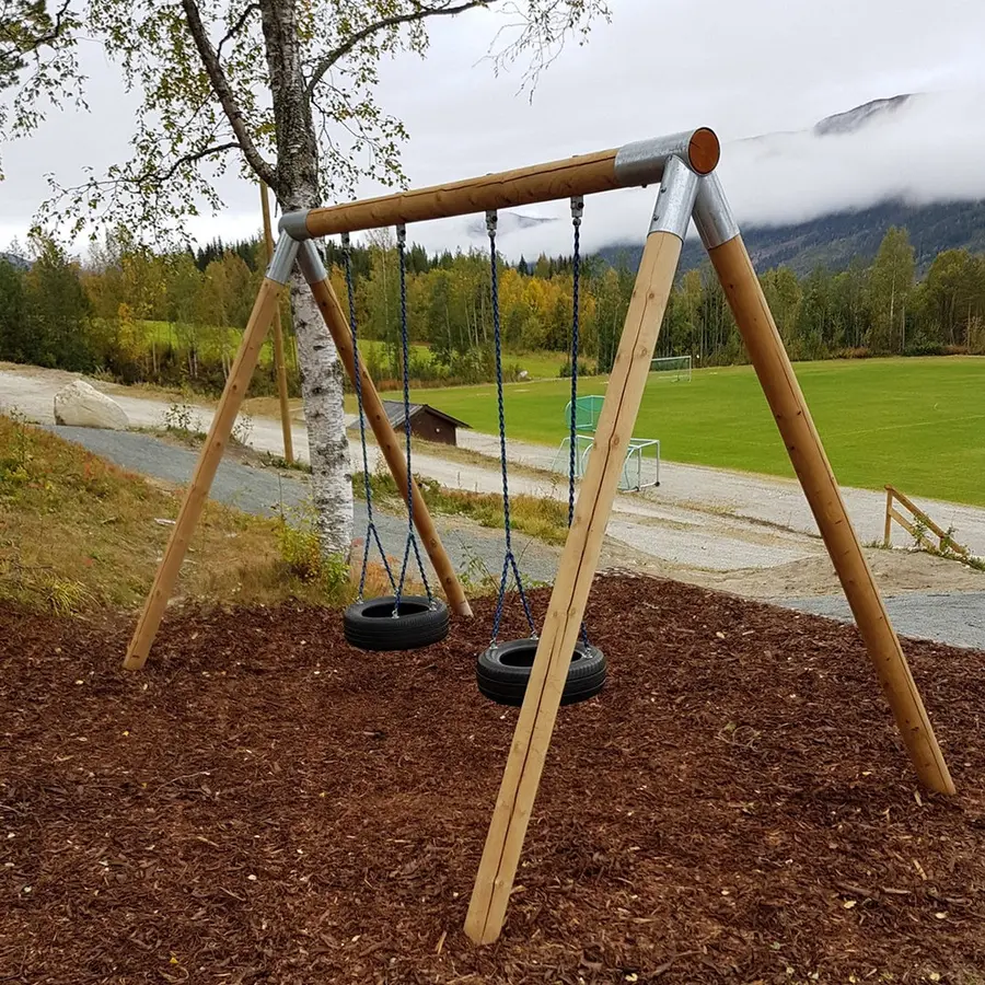 Huskestativ i rundstokk til 2 huskeseter 