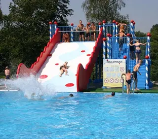 Aqua Drolics Gigant Familiesklie Vannsklie til basseng og badeland