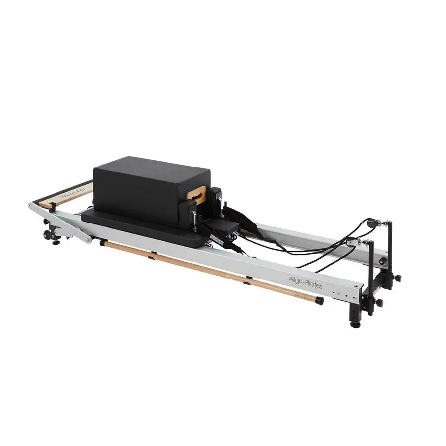 Pilates Reformer C8 Pro Pilatesbenk for studio 
