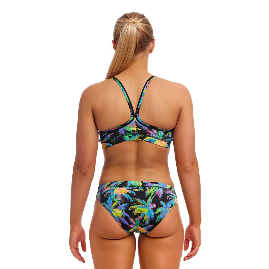 Paradise Please TOPP 34 Funkita | Sports Top 