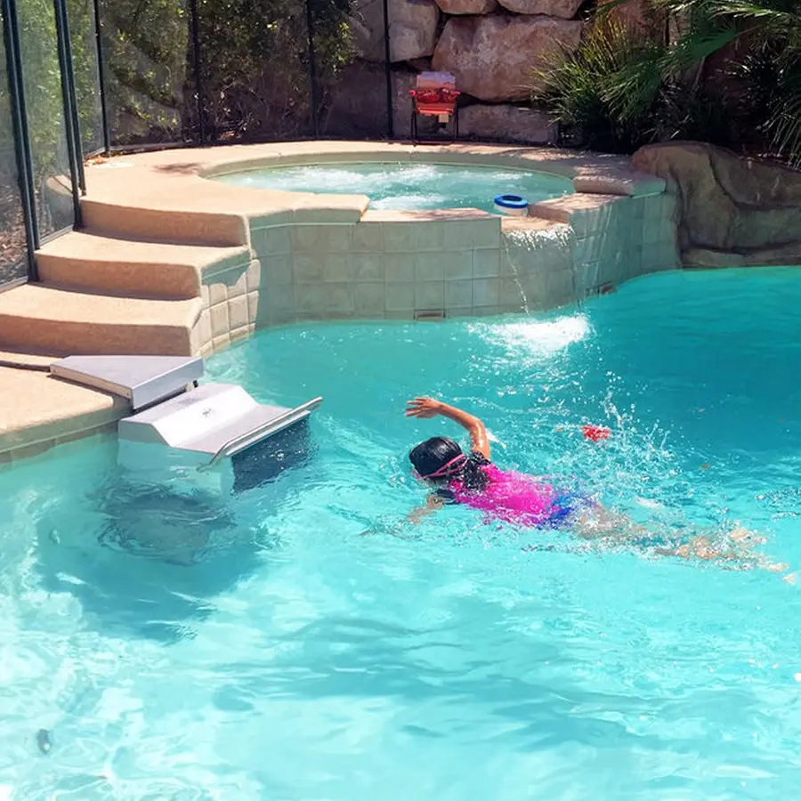 Endless Pools® Fastlane motstrømsgener. Deck mount modell 