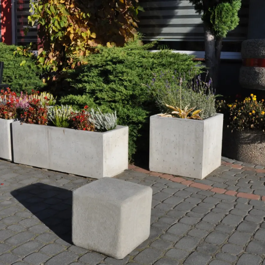 Betongsøyle 32x32x32 cm For avgrensning av parkeringsplasser m.m 