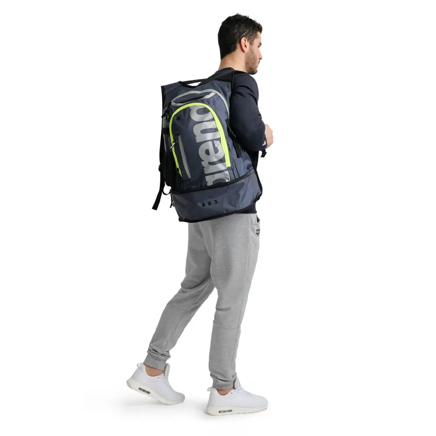 Arena Fastpack 3.0 Ryggsekk 40 L Marineblå | Svømmesekk | Svømmebag 