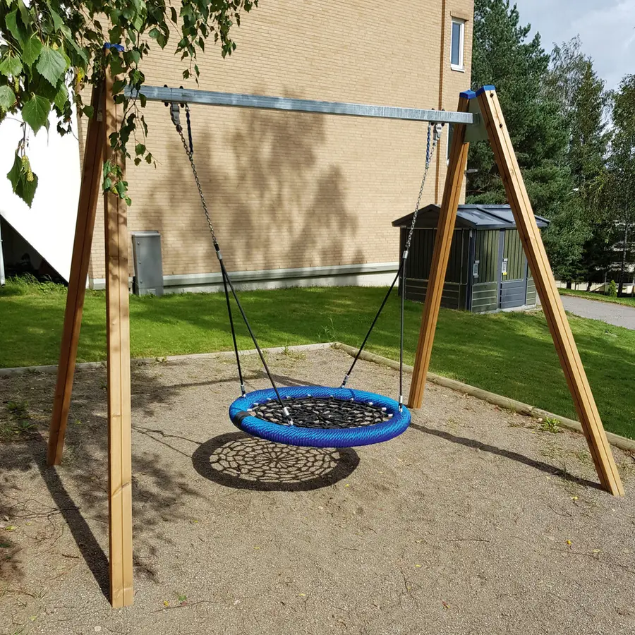 Huskestativ i tre med ståldrager For fugleredehuske 