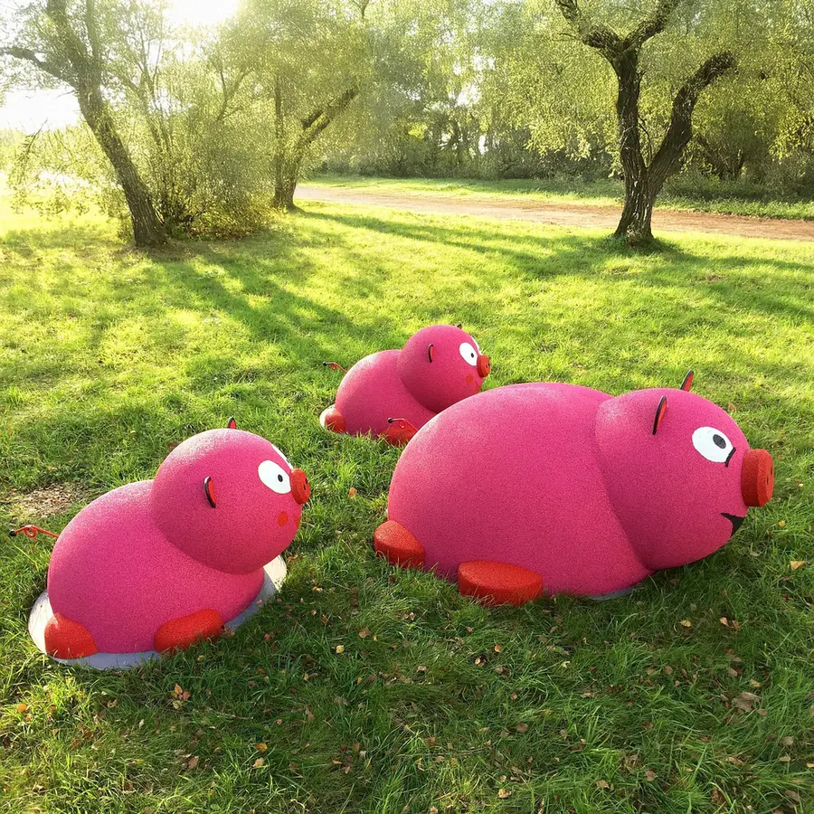 Gummifigur | Liten gris Til skoler, lekeplasser og parker 