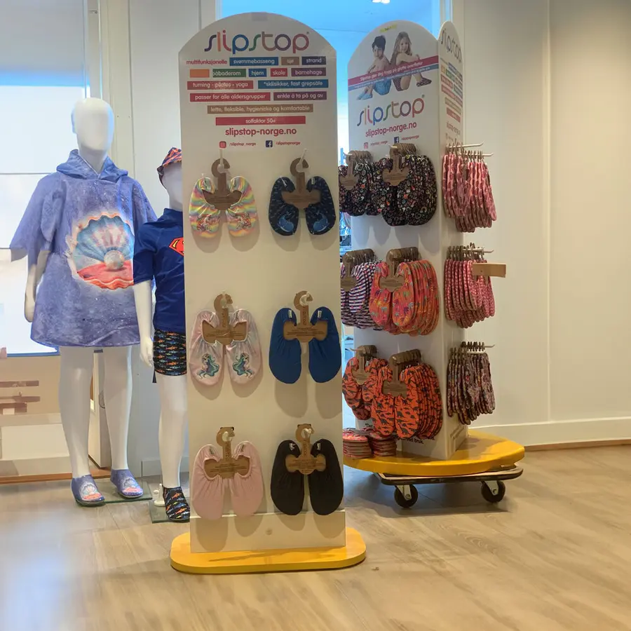 Slipstop Gulvstativ 140cm Med 6 varekroker på 3 sider 