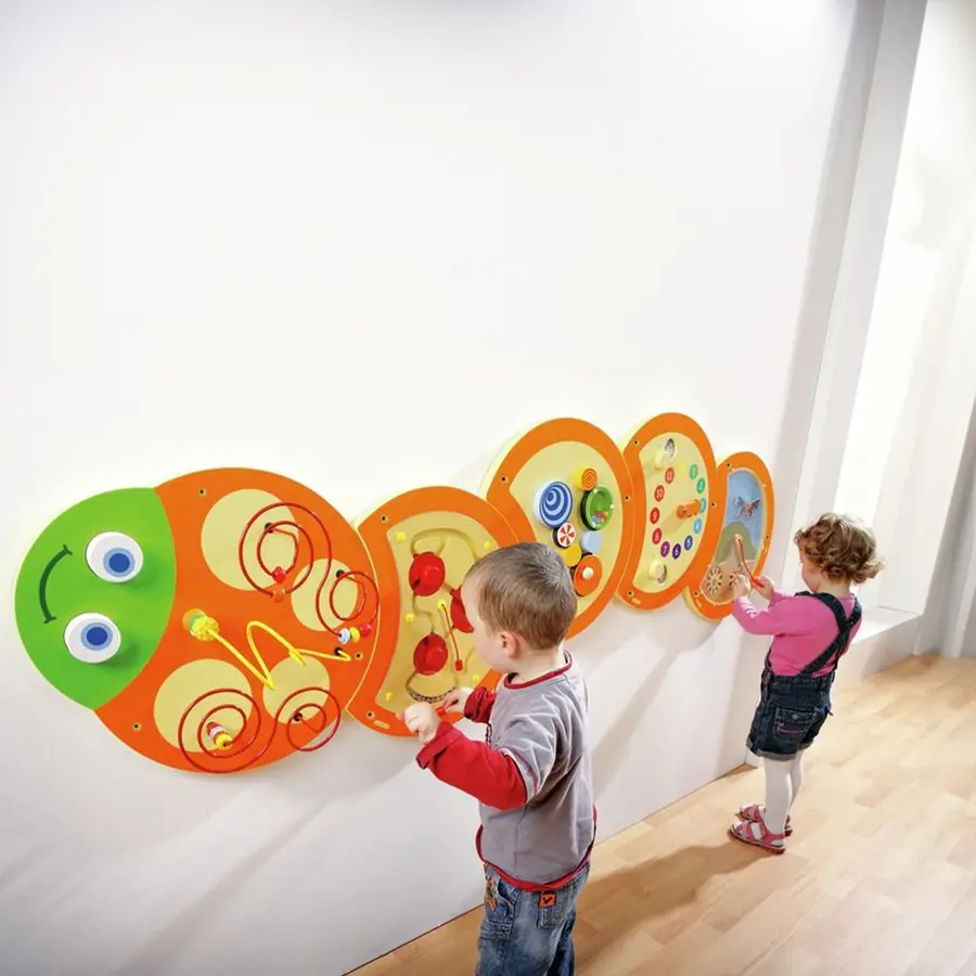Veggpanel Liten Larve 