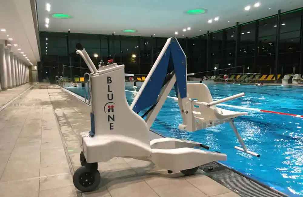 Bassengheiser for personer med nedsatt funksjonsevne